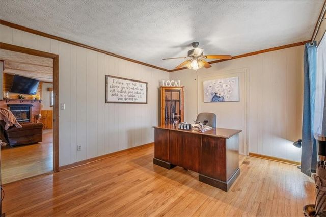 463 Compton SE Road, Silver Creek, GA 30173