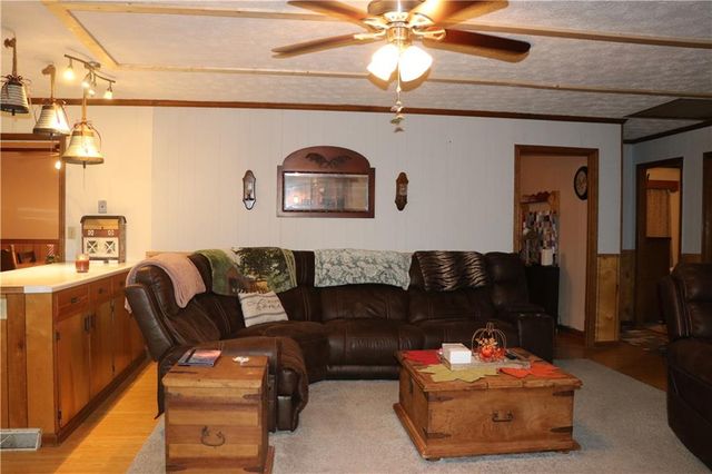 463 Compton SE Road, Silver Creek, GA 30173