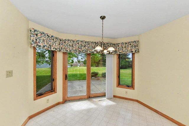 N22W26761 Shooting Star ROAD, Pewaukee, WI 53072