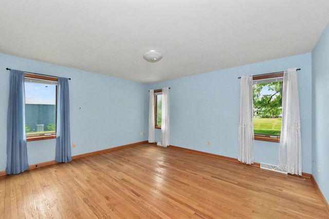 N22W26761 Shooting Star ROAD, Pewaukee, WI 53072