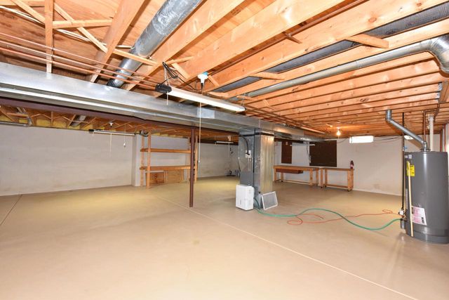 N22W26761 Shooting Star ROAD, Pewaukee, WI 53072