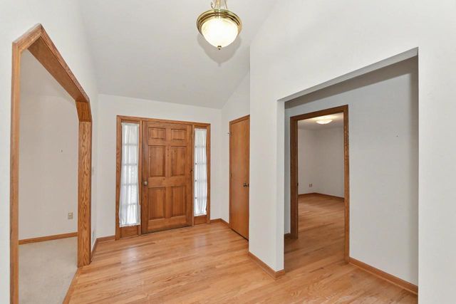 N22W26761 Shooting Star ROAD, Pewaukee, WI 53072