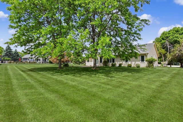 N22W26761 Shooting Star ROAD, Pewaukee, WI 53072