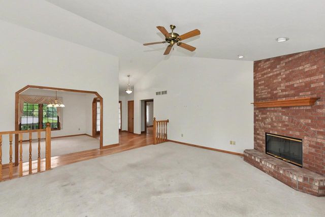 N22W26761 Shooting Star ROAD, Pewaukee, WI 53072
