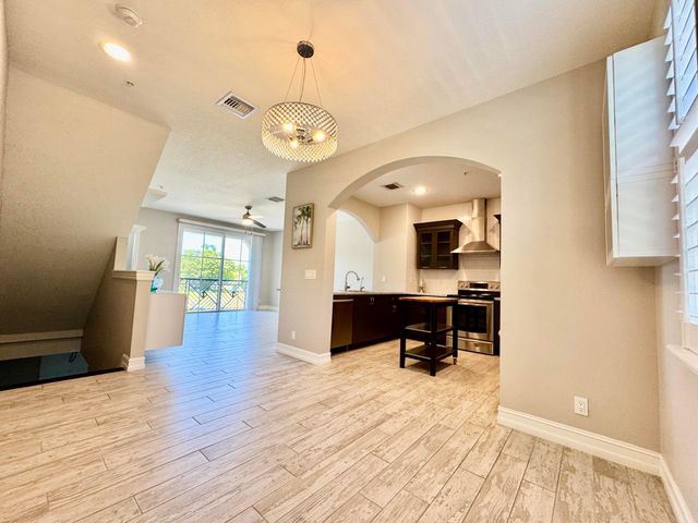 326 NW 1st Street, Delray Beach, FL 33444