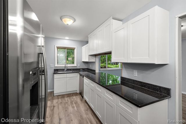 32038 Pembroke Street, Livonia, MI 48152