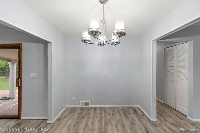 32038 Pembroke Street, Livonia, MI 48152