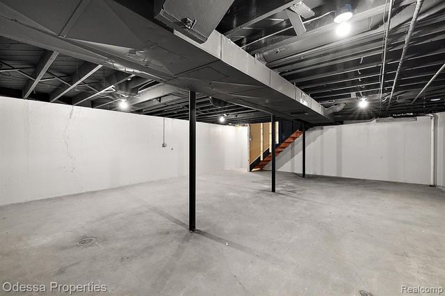 32038 Pembroke Street, Livonia, MI 48152