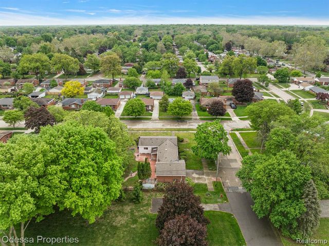 32038 Pembroke Street, Livonia, MI 48152