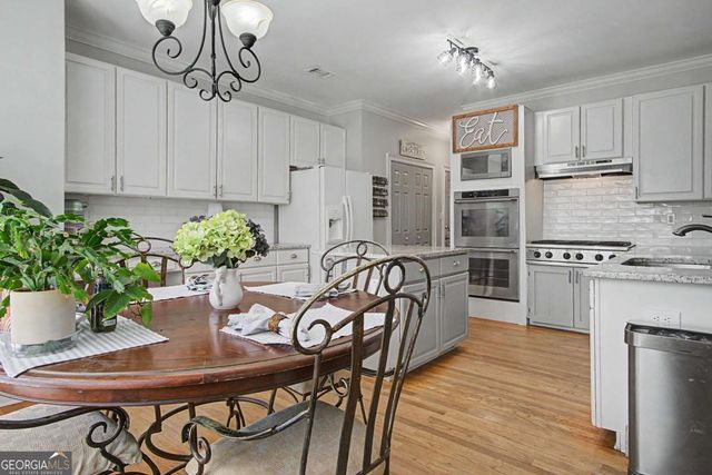 325 Camber Woods Court, Roswell, GA 30076