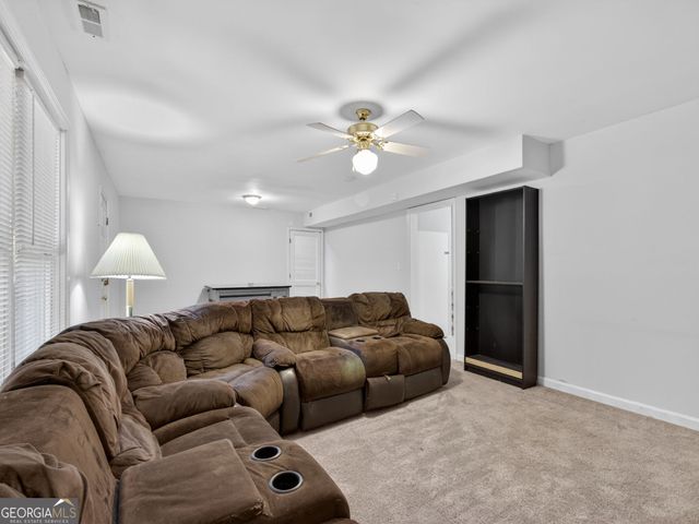 325 Camber Woods Court, Roswell, GA 30076