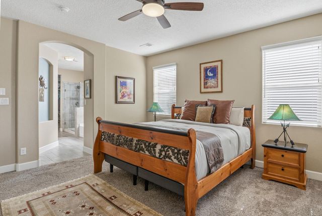 1827 Truchas Peak Trail NE, Rio Rancho, NM 87144