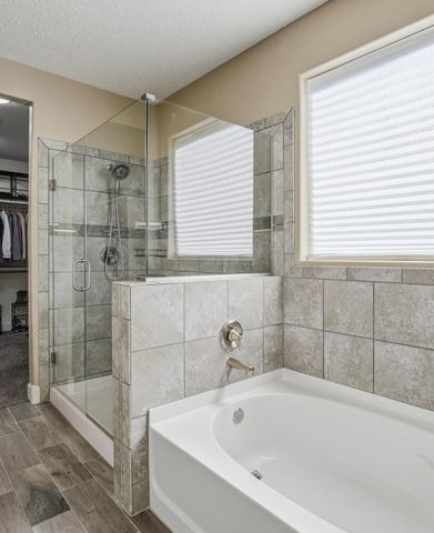 1827 Truchas Peak Trail NE, Rio Rancho, NM 87144