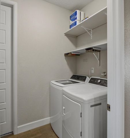 1827 Truchas Peak Trail NE, Rio Rancho, NM 87144