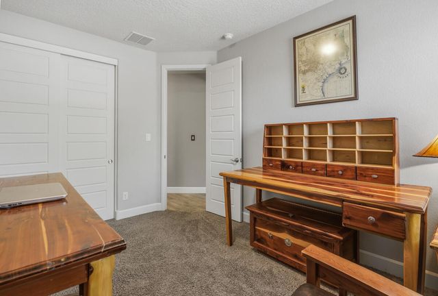 1827 Truchas Peak Trail NE, Rio Rancho, NM 87144