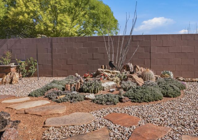 1827 Truchas Peak Trail NE, Rio Rancho, NM 87144