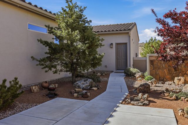 1827 Truchas Peak Trail NE, Rio Rancho, NM 87144
