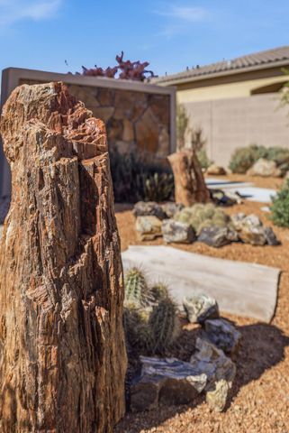 1827 Truchas Peak Trail NE, Rio Rancho, NM 87144