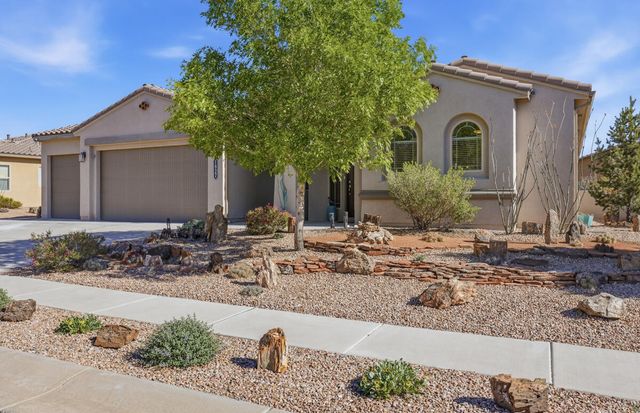 1827 Truchas Peak Trail NE, Rio Rancho, NM 87144