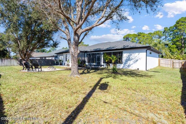 356 Olster Street SW, Palm Bay, FL 32908