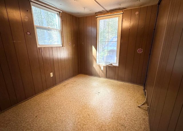 236 Hall Bridge Road, Rockingham, VT 05101