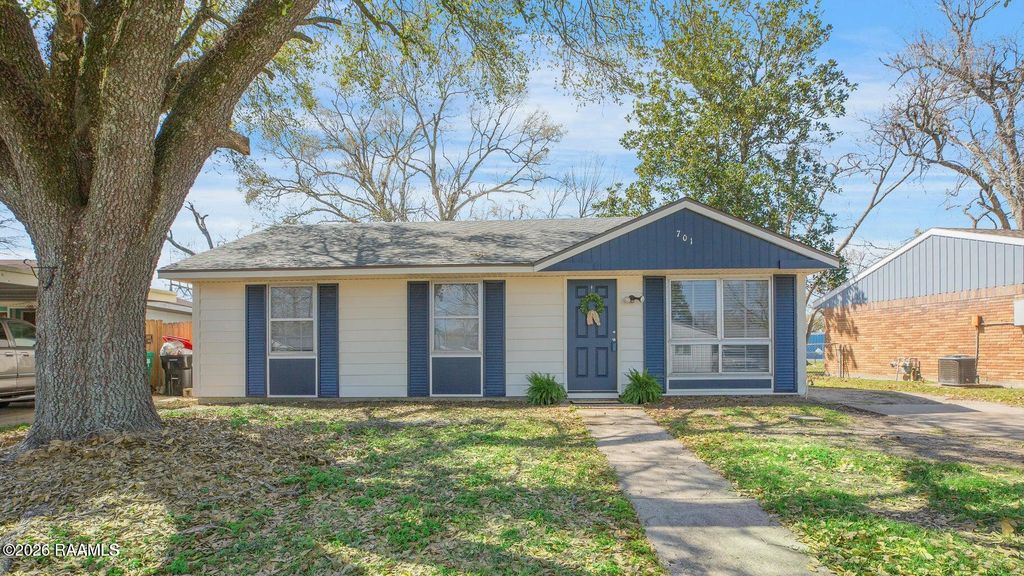 701 Churchill Drive, Lafayette, LA 70506