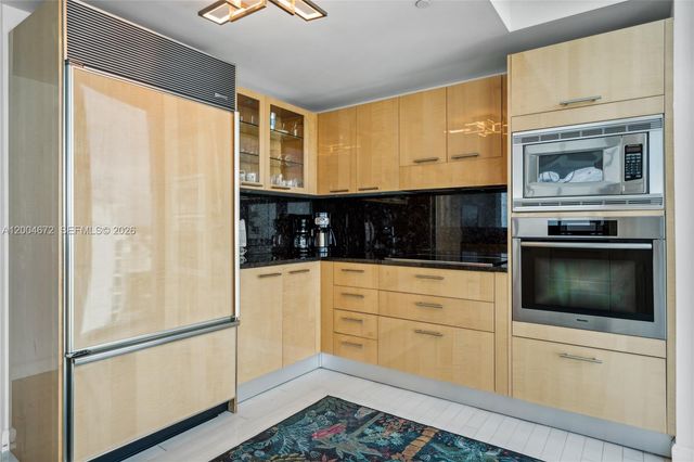 6799 Collins Avenue 1602, Miami Beach, FL 33141