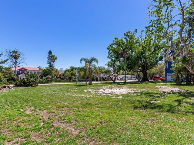 116 W DAVIS BOULEVARD, Tampa, FL 33606