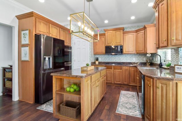 10411 Devon Court, Newburgh, IN 47630