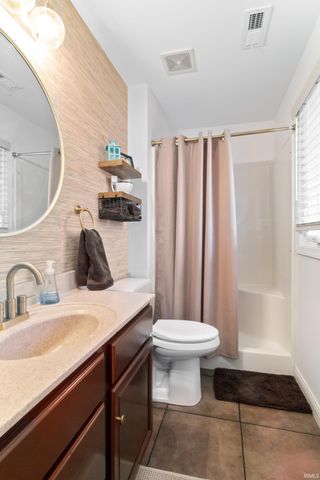 10411 Devon Court, Newburgh, IN 47630