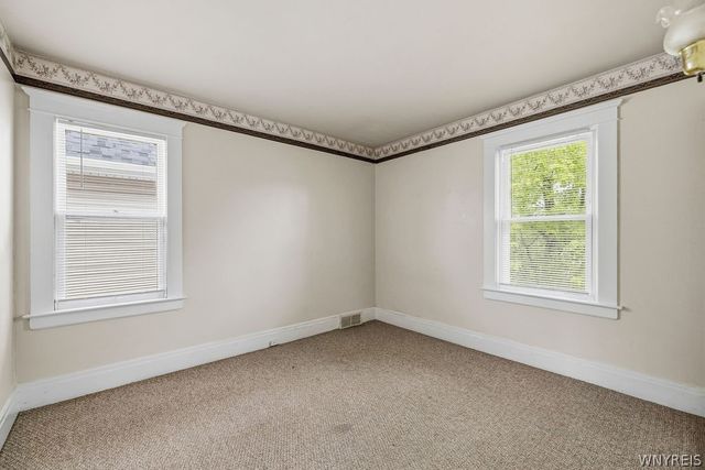 1343 Kenmore Ave, Tonawanda, NY 14217