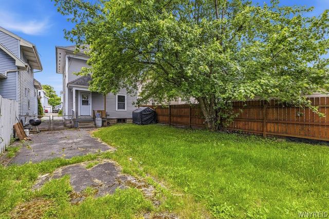 1343 Kenmore Ave, Tonawanda, NY 14217