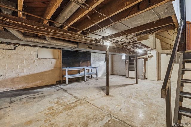 1343 Kenmore Ave, Tonawanda, NY 14217