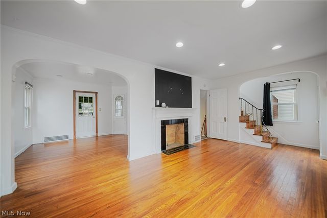 18400 Maple Heights Boulevard, Maple Heights, OH 44137