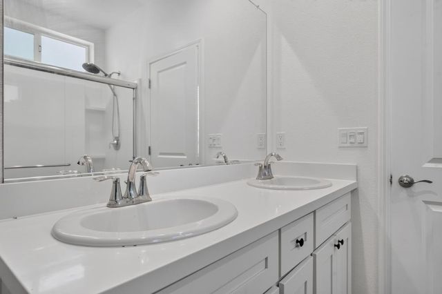 551 Fox Hunt Way, Rio Linda, CA 95673