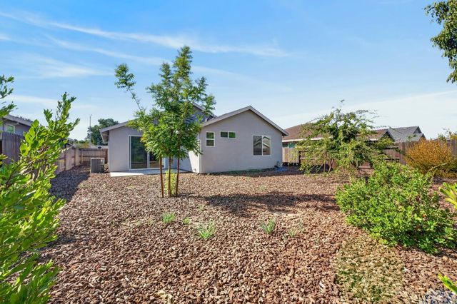 551 Fox Hunt Way, Rio Linda, CA 95673