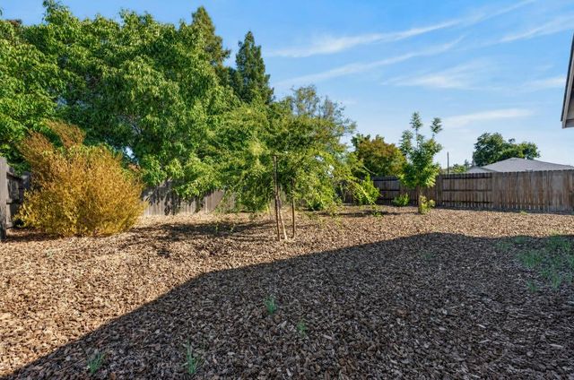 551 Fox Hunt Way, Rio Linda, CA 95673