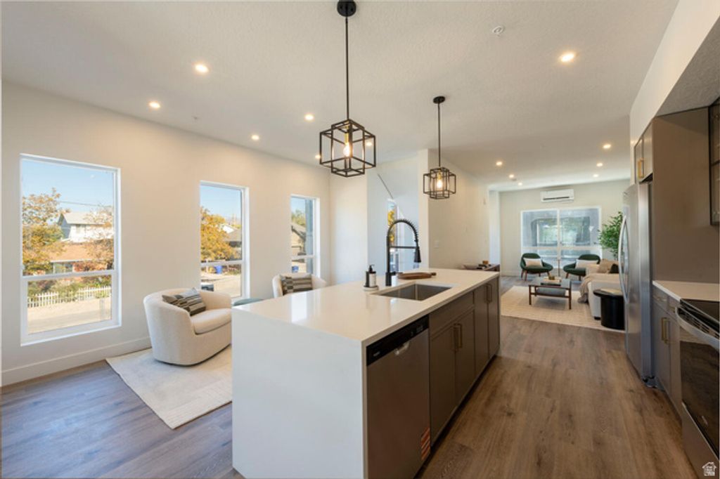 880 E ROWLEY DR #102, Millcreek, UT 84107 — photo 2