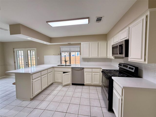 9510 Newberry DR, Austin, TX 78729