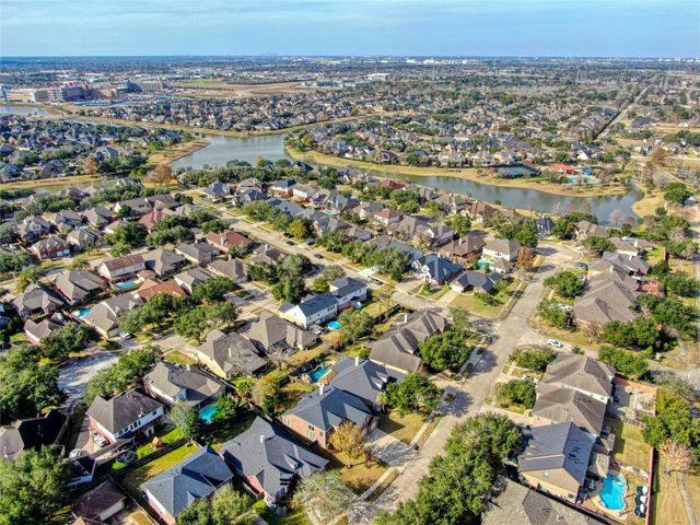 2631 Aztec Court, League City, TX 77573