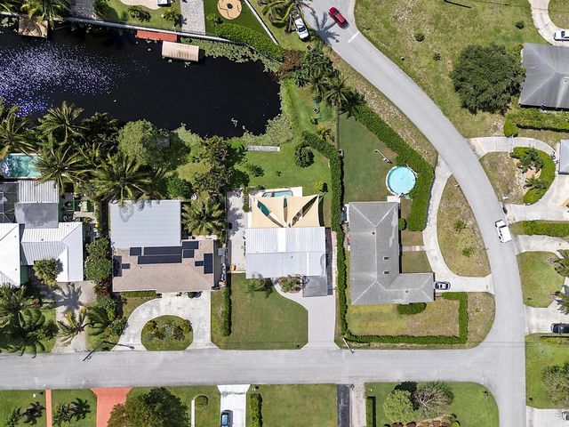1510 Carandis Circle, Lake Clarke Shores, FL 33406