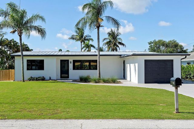 1510 Carandis Circle, Lake Clarke Shores, FL 33406