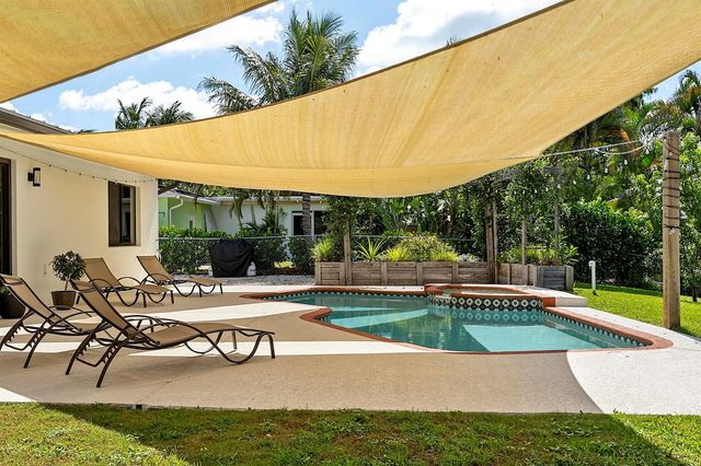 1510 Carandis Circle, Lake Clarke Shores, FL 33406