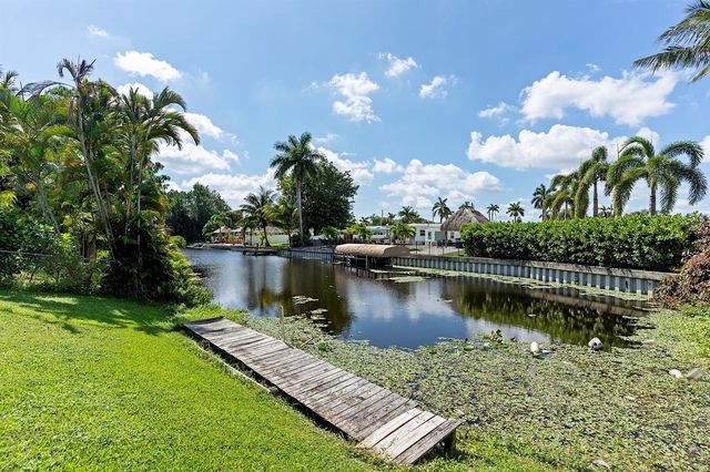 1510 Carandis Circle, Lake Clarke Shores, FL 33406
