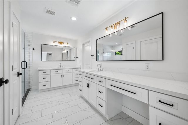2319 Cheshire Lane, Houston, TX 77018