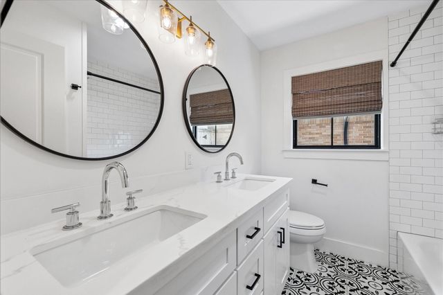 2319 Cheshire Lane, Houston, TX 77018