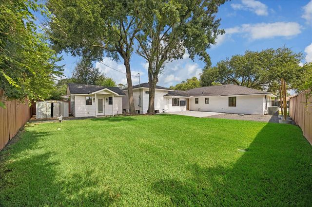 2319 Cheshire Lane, Houston, TX 77018