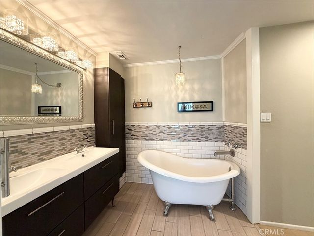 4891 Tamarack, Irvine, CA 92612