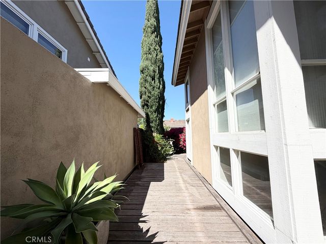 4891 Tamarack, Irvine, CA 92612