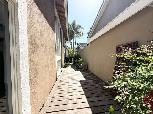 4891 Tamarack, Irvine, CA 92612